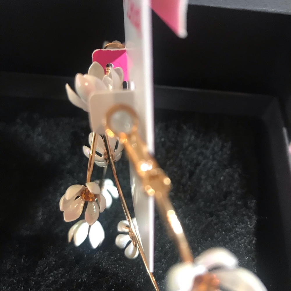 Betsy johnson 3 d floral hoop earrings